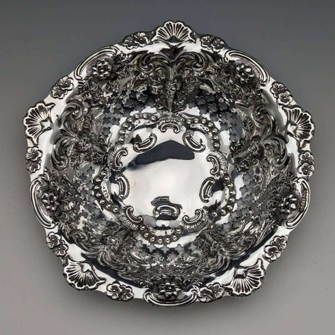 1897 British Antique Pure Silver Bonbon Dish Diameter 15cm William Neale