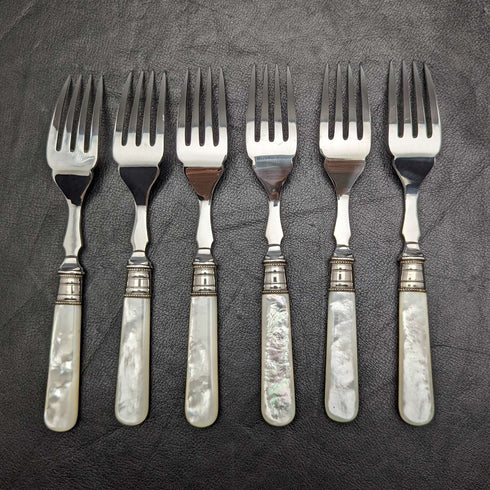 Juego de 6 cubiertos de postre vintage británicos de 1930 con mango de nácar, en estuche de cuero