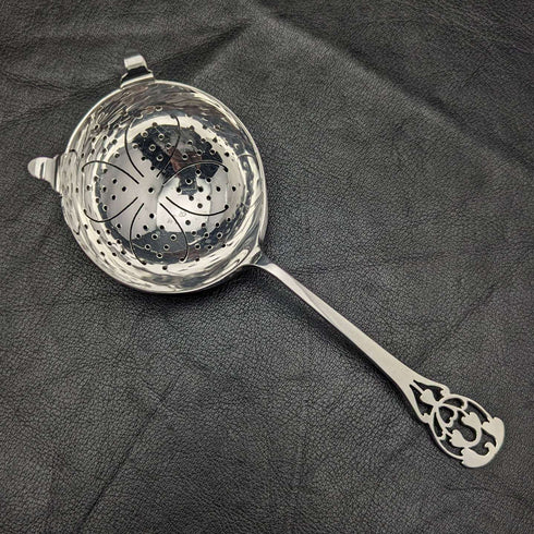 Colador de té de plata esterlina, antigüedad británica de 1917