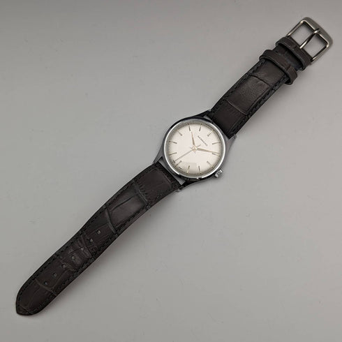 British vintage Garrard mechanical wristwatch metal case works well