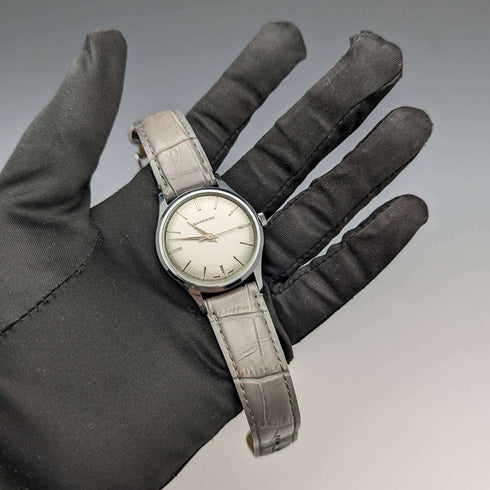 British vintage Garrard mechanical wristwatch metal case works well