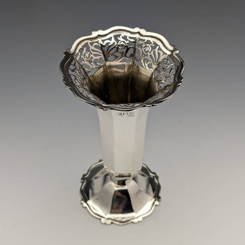 1903 年英國古董純銀花瓶 81 克 Goldsmiths & Silversmiths