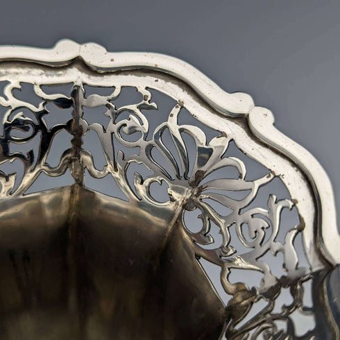 1903 年英國古董純銀花瓶 81 克 Goldsmiths & Silversmiths