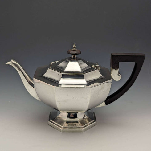 Tetera grande de plata esterlina antigua inglesa de 1918, 731 g, Walker and Hall