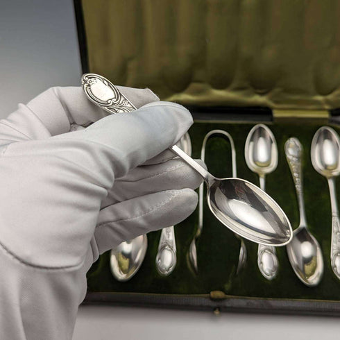 6 English antique silver plated teaspoon & tongs set in case