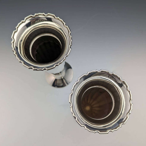 Par de jarrones de plata de ley vintage británicos de 1928, 473 g, en estuche, Adie Brothers