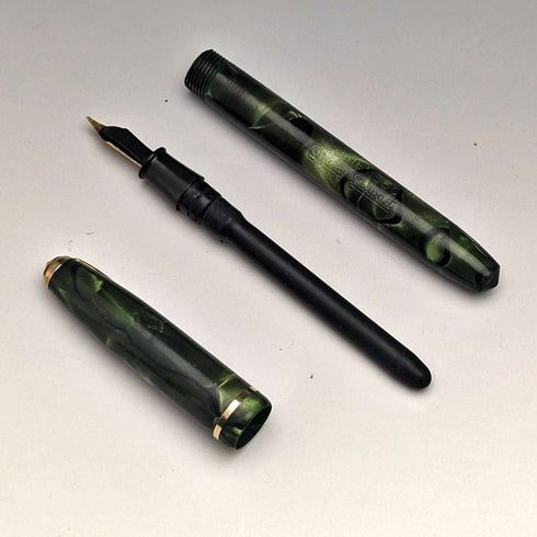 Set de pluma estilográfica Conway Stewart DINKIE 550 y portaminas No. 25, vintage británico, en caja
