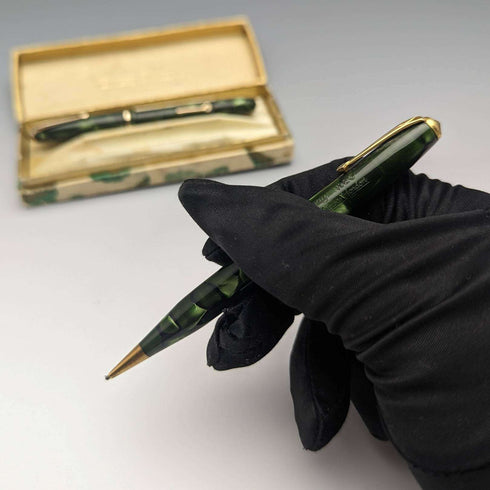 Set de pluma estilográfica Conway Stewart DINKIE 550 y portaminas No. 25, vintage británico, en caja