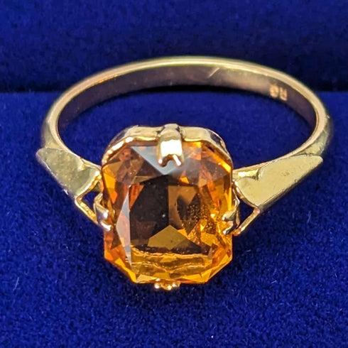 British Vintage Jewelry Amber Color Stone Rolled Gold Ring (Size 12)